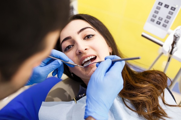 What Exactly Does A Cosmetic Dentist Do?